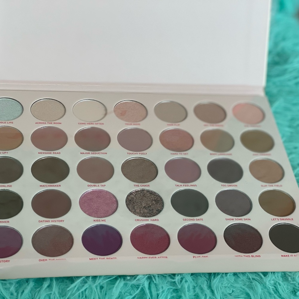 Morphe 35xo Natural Flirt